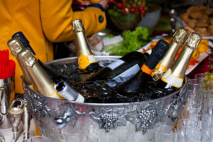 Forget Canti Prosecco, drink value Champagne instead!